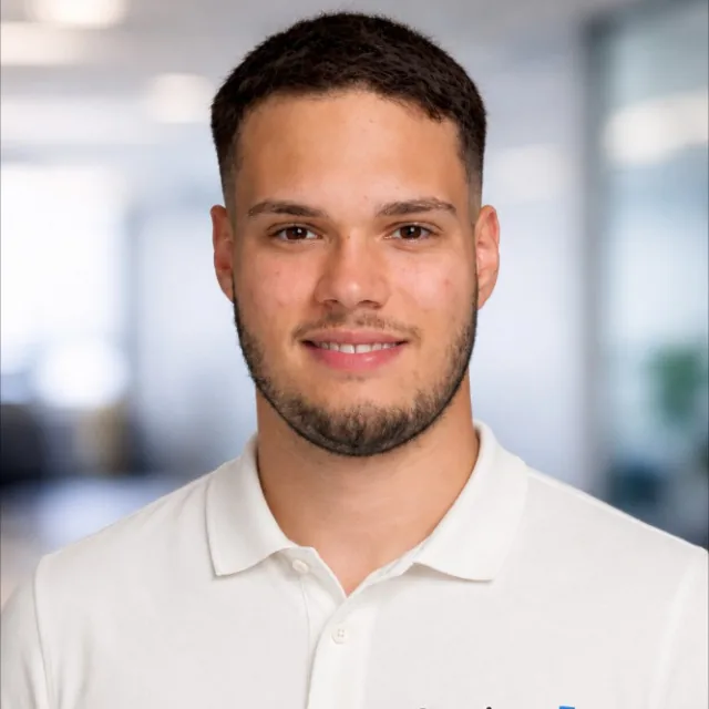 Retrato de Ryan, CTO da Evoris Labs